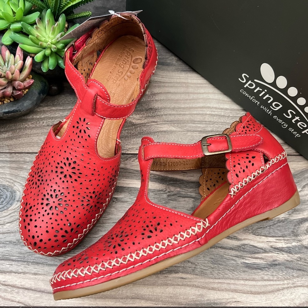 NIB Spring Step Roxela Red Leather T Strap Mary Jane Sandal Shoes